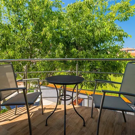 Lara I Holiday home