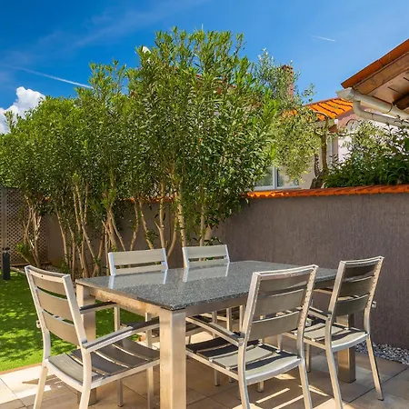 Lara 1 Villa Ližnjan