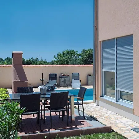 Lara 1 Villa